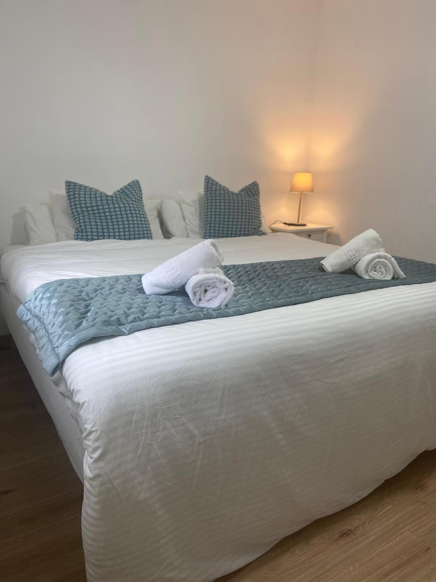 Onís Dh Apartamento Turistico מראה חיצוני תמונה