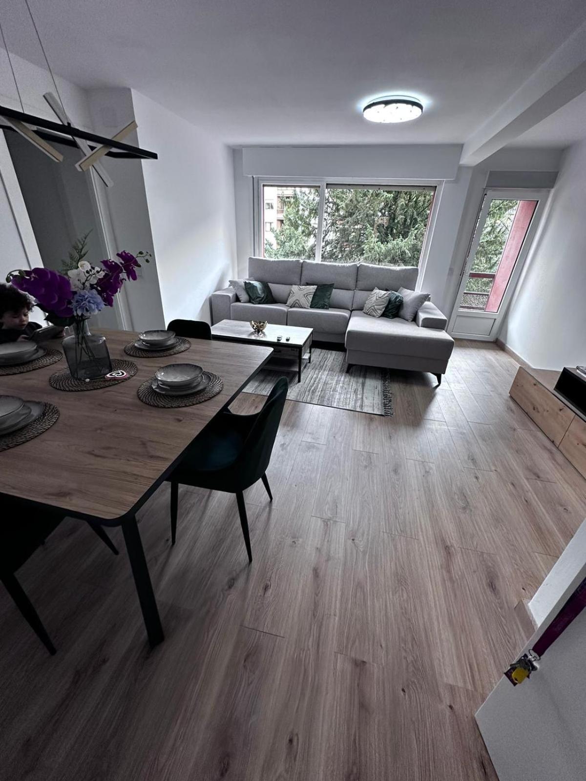 Onís Dh Apartamento Turistico מראה חיצוני תמונה